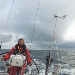 Perfekt für Segler und ganz allgemein auf Booten, denn dort gibt es immer Wind!